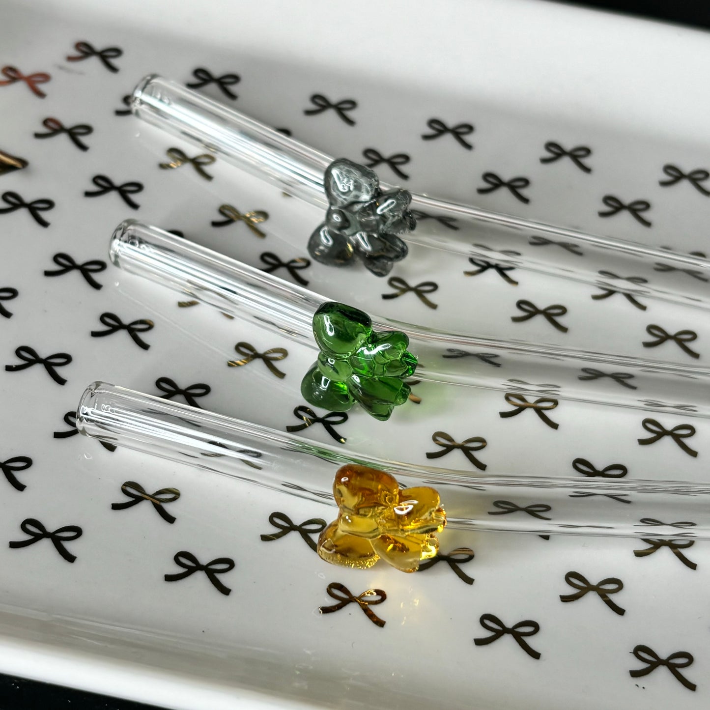 Bow Glass Straw