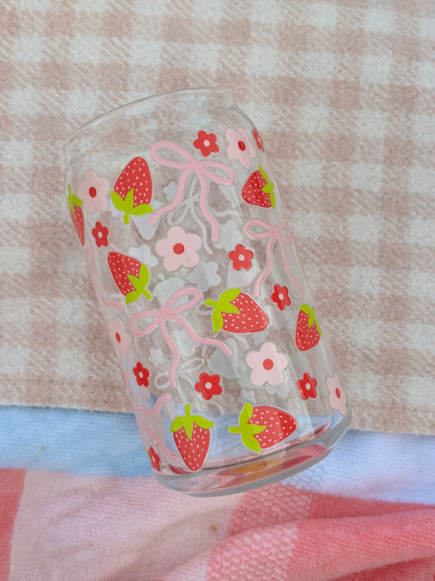 Sweet Strawberry Bow Glass