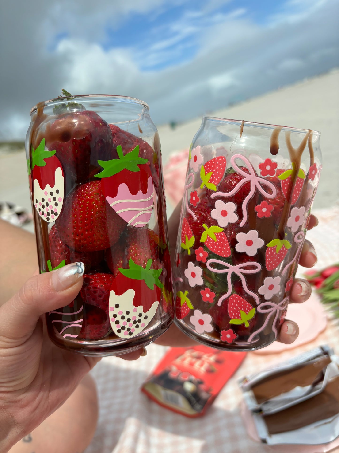 Sweet Strawberry Bow Glass